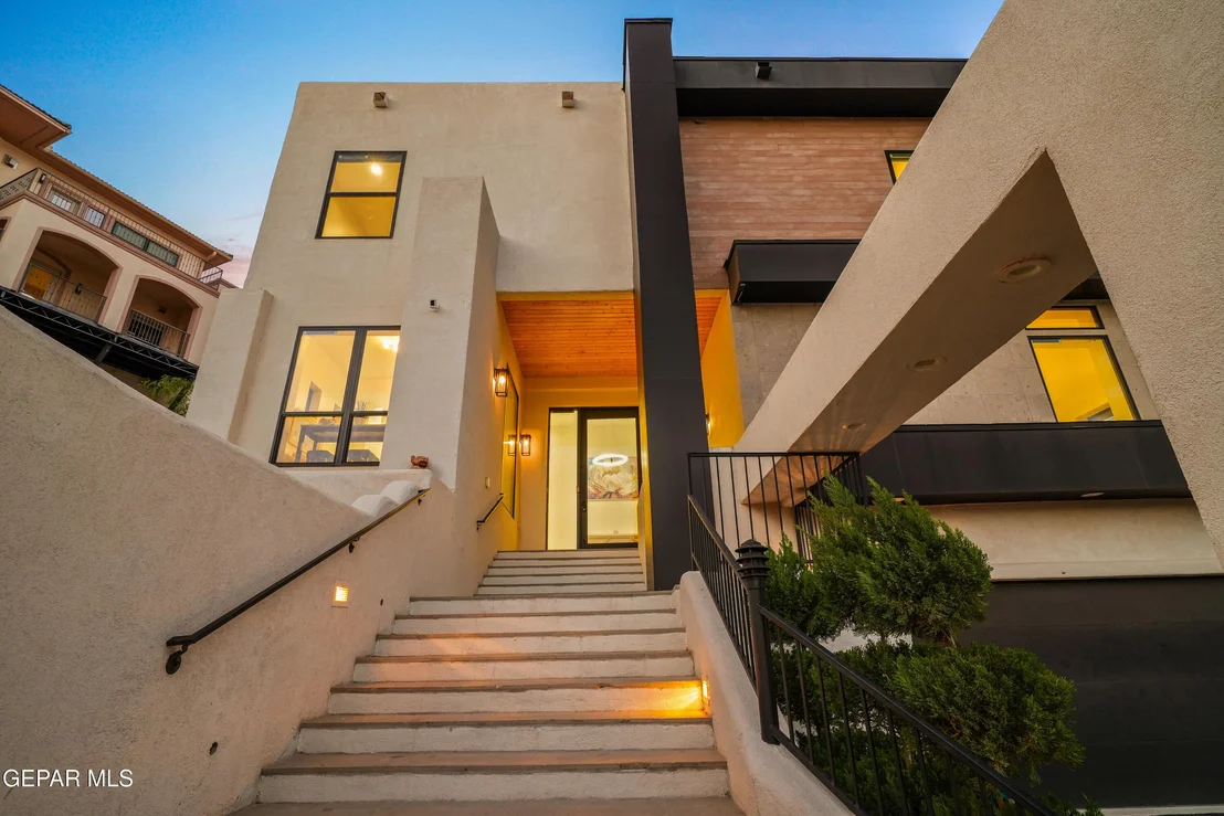 Photo of 10 BRONZE CREST Lane