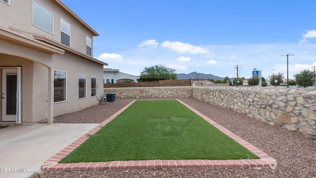 Photo of 5975 REDSTONE RIM Drive