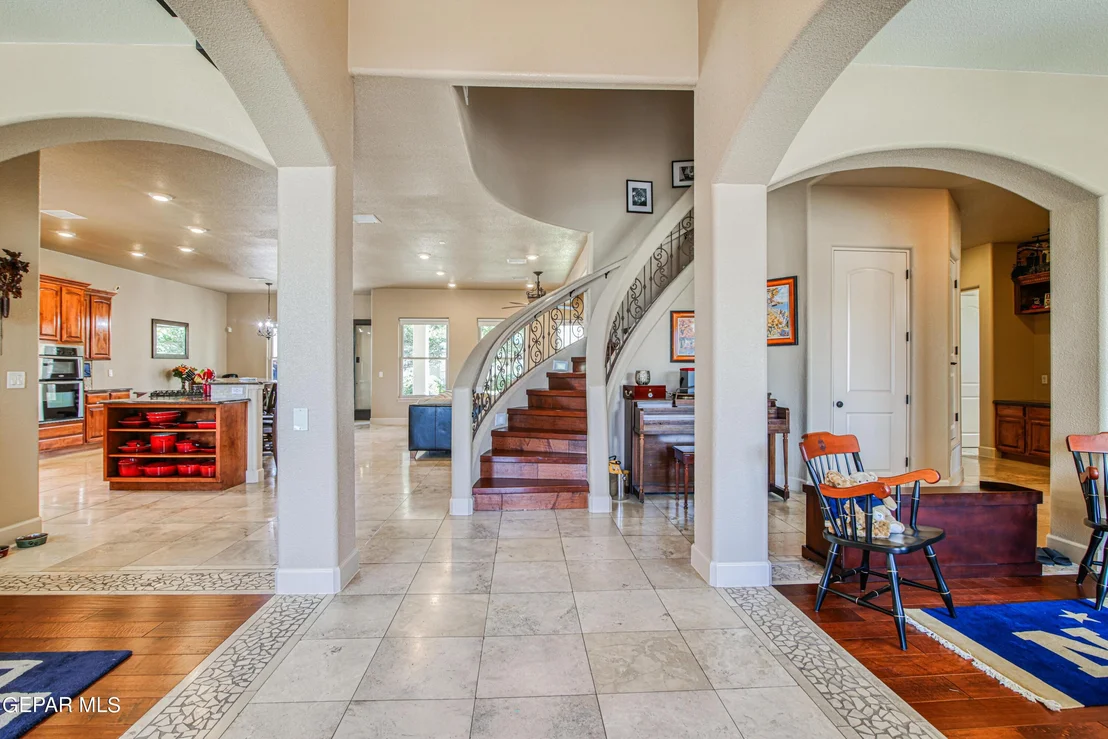 Photo of 6292 FRANKLIN DOVE Avenue