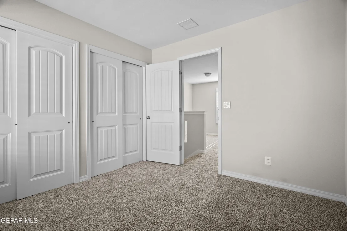 Photo of 6933 COPPER TOWN Drive