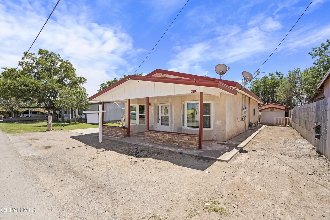 Photo of 306 A Street SW