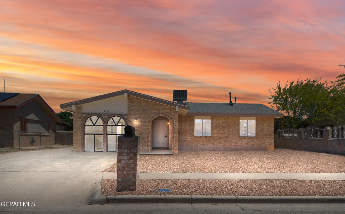 Photo of 8434 VILLANOVA Drive