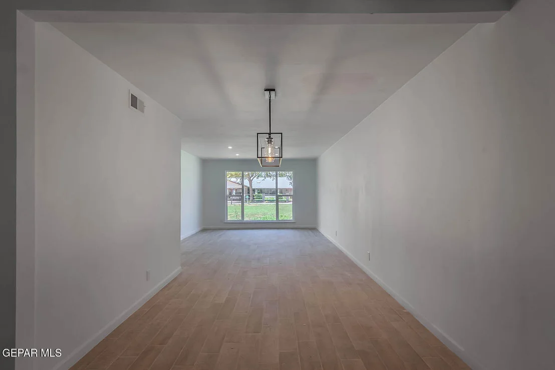 Photo of 730 MONTCLAIR Drive