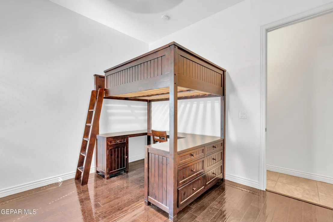 Photo of 5833 SUNDALE Road
