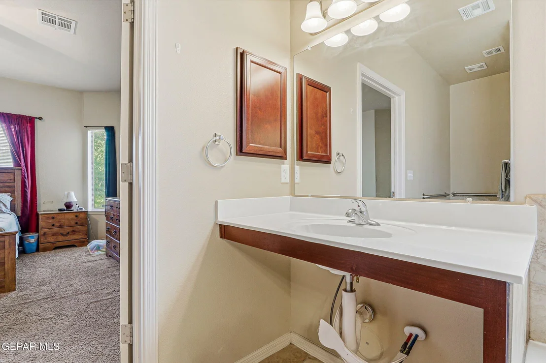 Photo of 11052 RAY MENA Lane