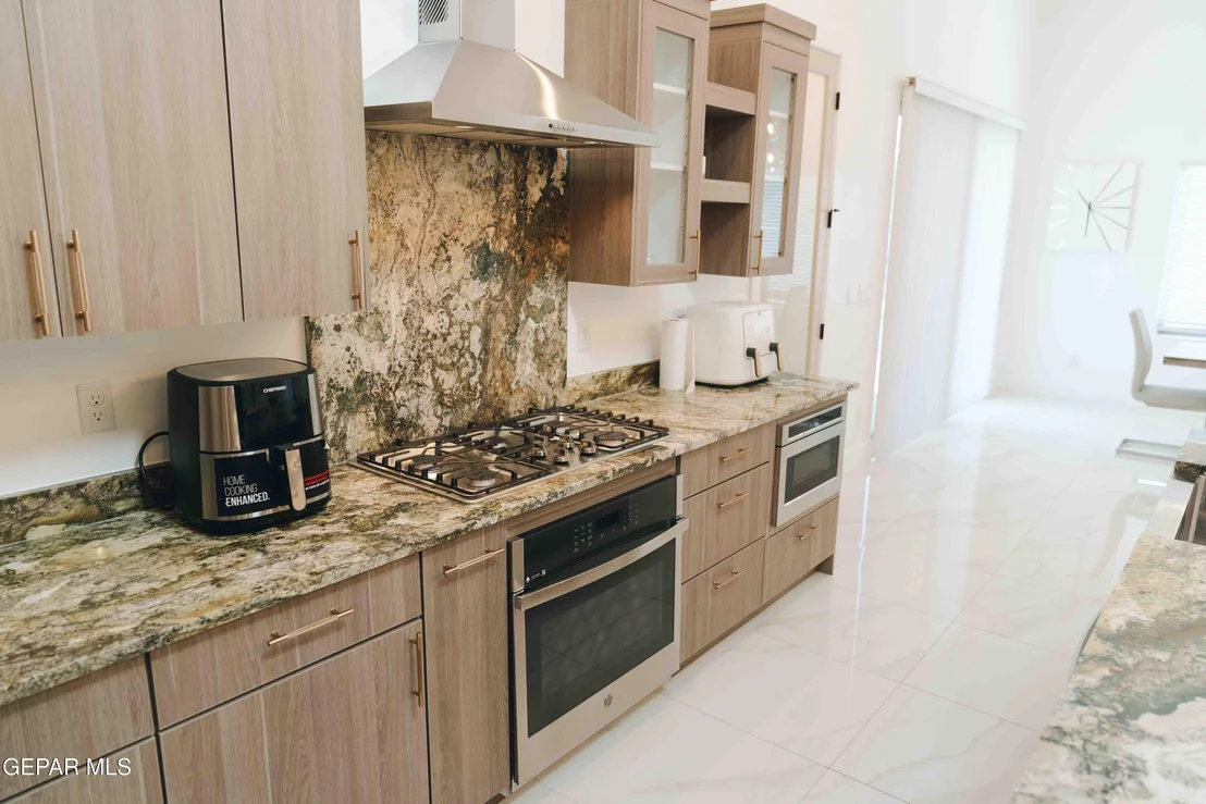 Photo of 653 BIR Circle