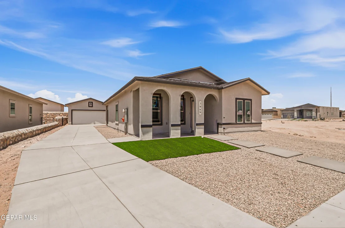 Photo of 3768 Model Lane