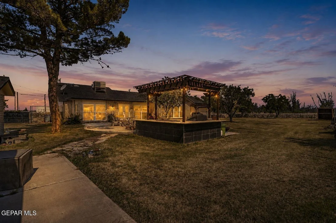 Photo of 6710 Westside Drive