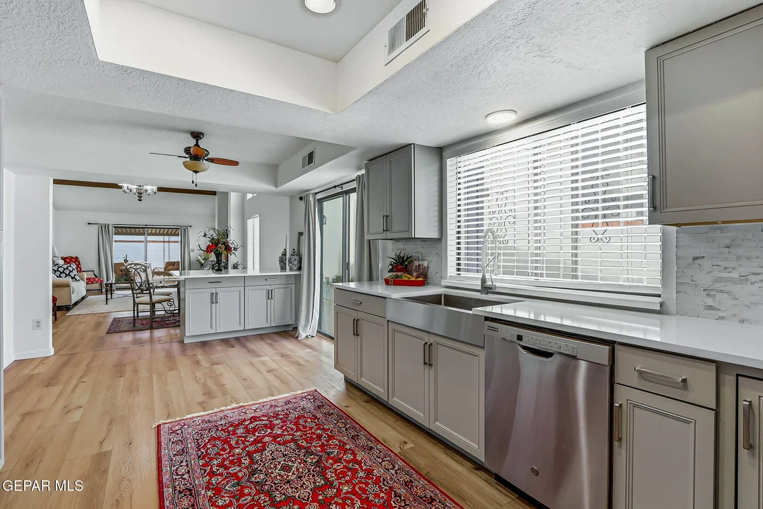 Photo of 5205 VALLEY SPRING Way