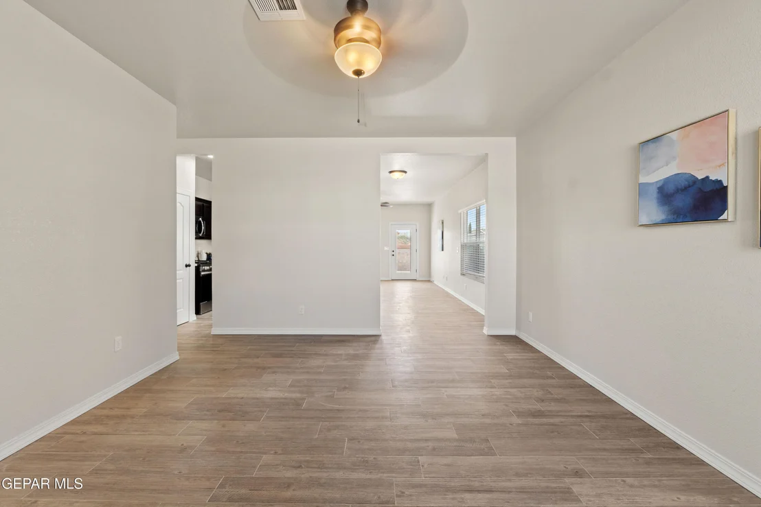 Photo of 325 Sand Gate Drive