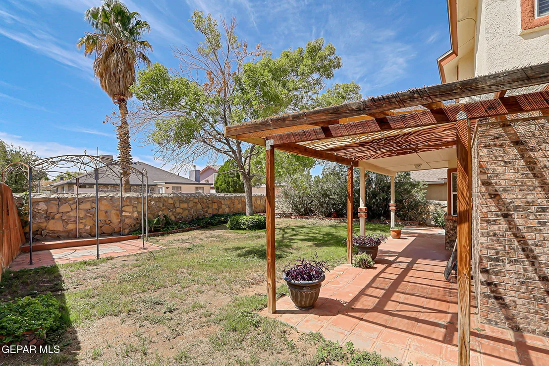 Photo of 12008 Meadow Gate Drive