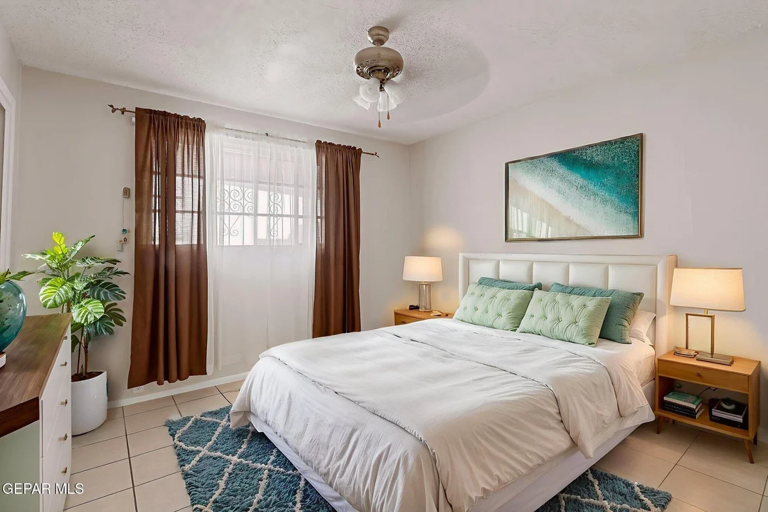 Photo of 1304 Honeysuckle Drive