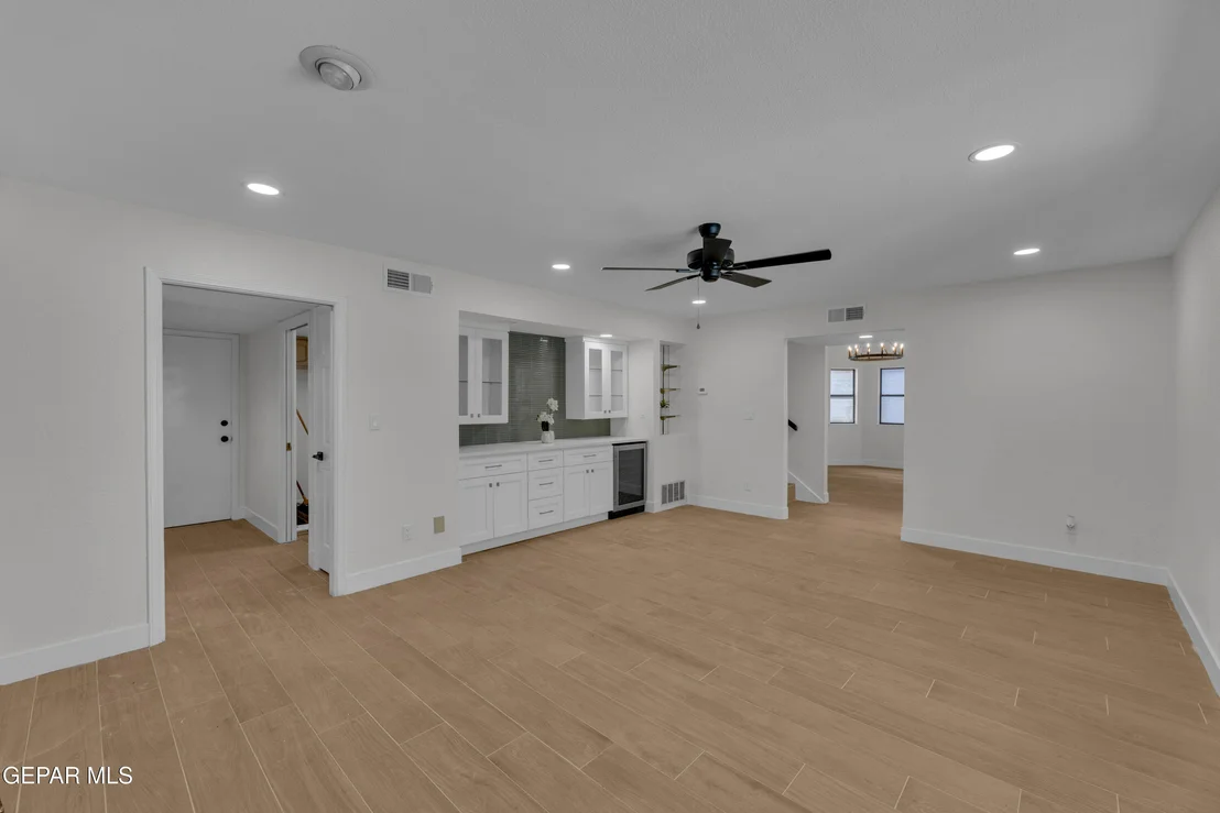 Photo of 1305 JAMES KELLEY Drive