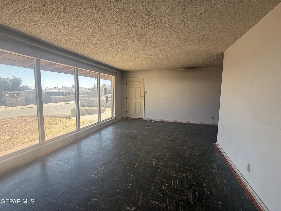 Photo of 5609 VENEZUELA Road