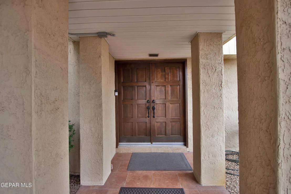 Photo of 308 Stotts Avenue