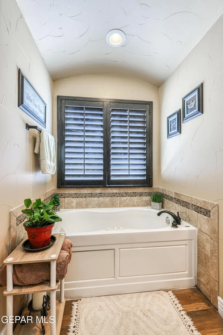 Photo of 3053 SNOWY POINT Drive