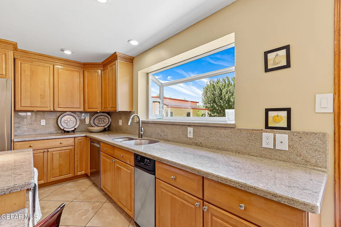 Photo of 5436 LA ESTANCIA Circle