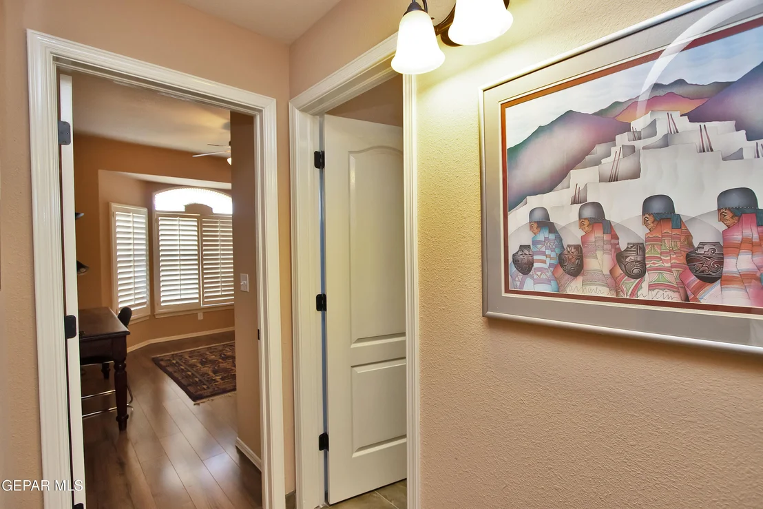 Photo of 920 TYLER SETH Avenue