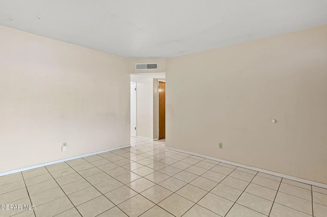 Photo of 233 MANUEL Drive