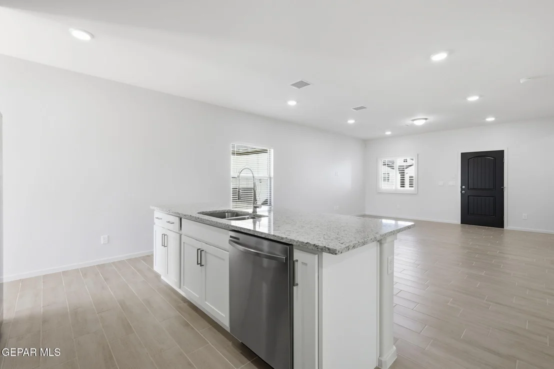 Photo of 13829 Summer Wave Avenue