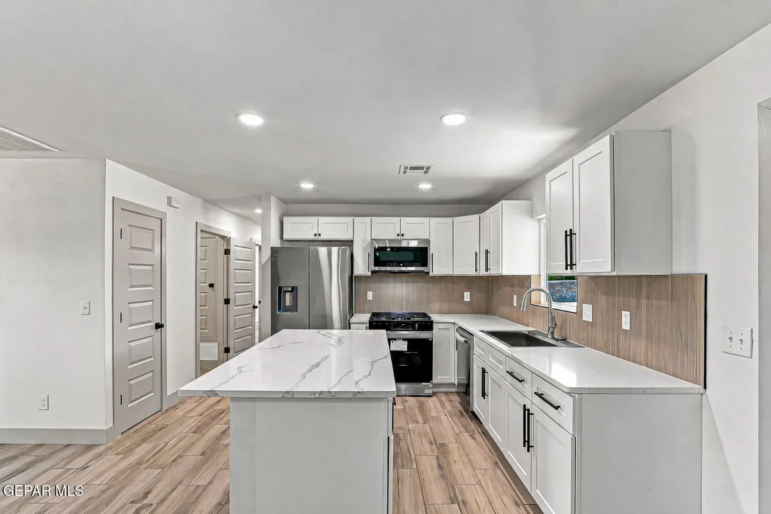 Photo of 921 MARLOW Road