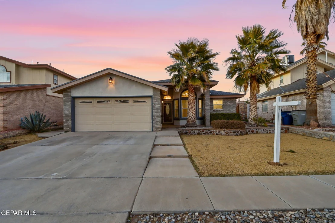 Photo of 11851 STONE CASTLE Drive