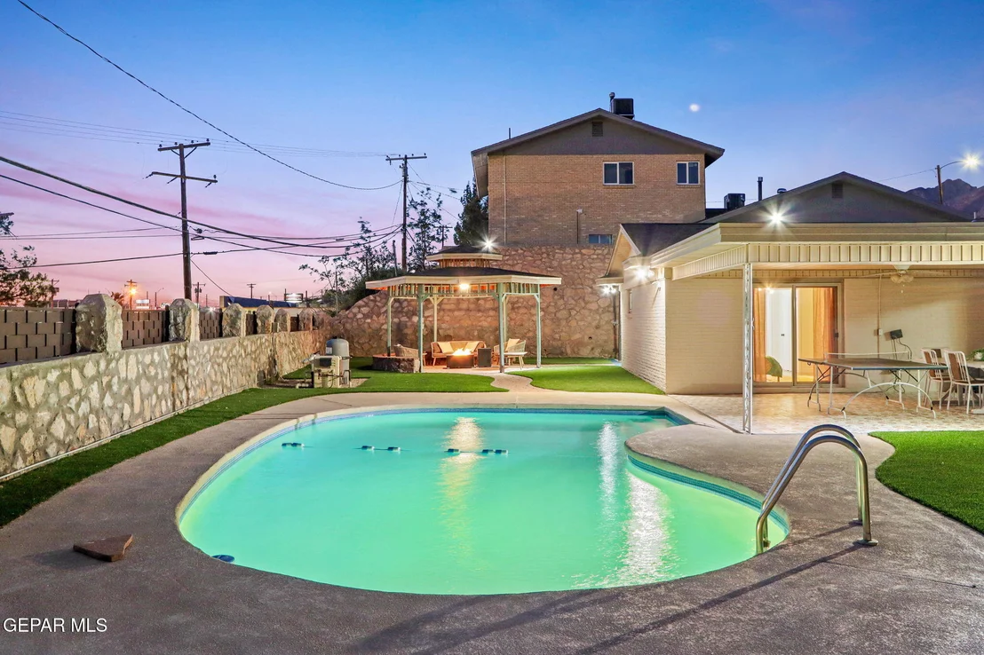 Photo of 4000 BANCROFT Drive
