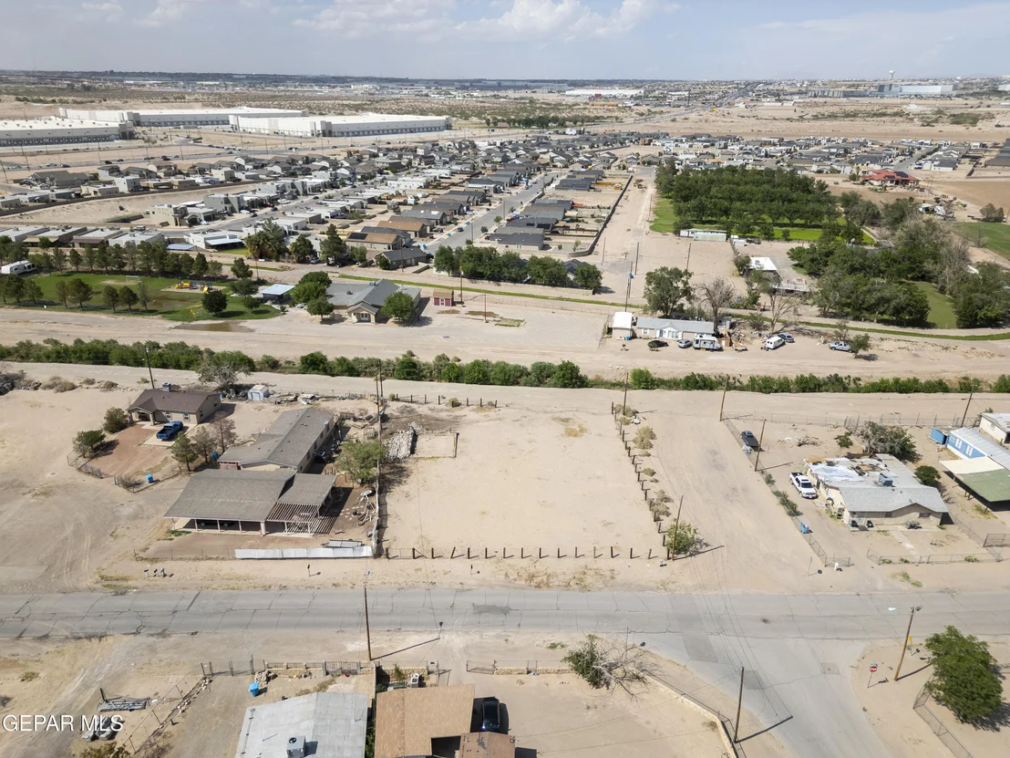 Photo of 653 Delhi Drive