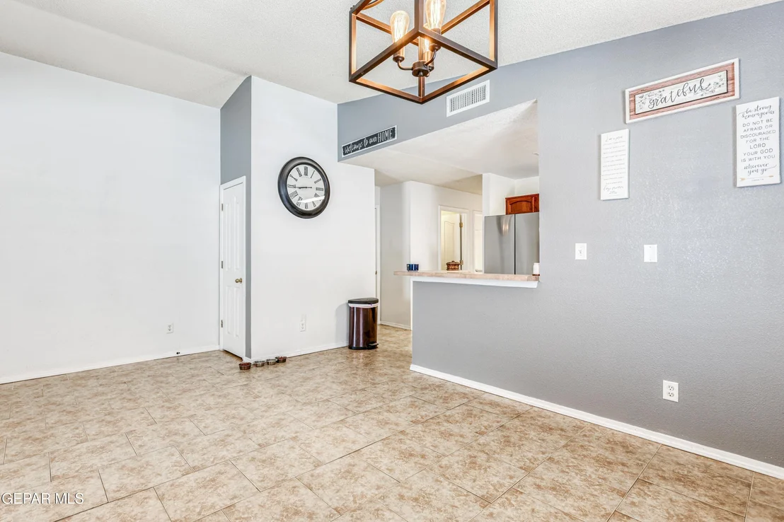 Photo of 12281 SUN BRIDGE Place