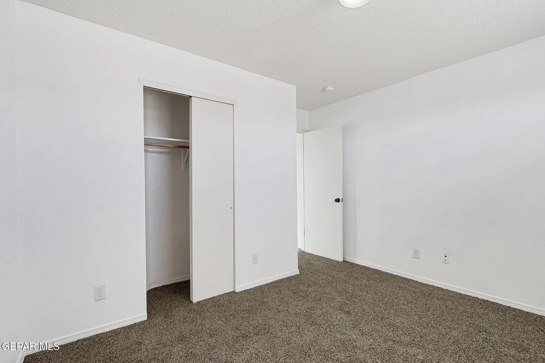 Photo of 12729 RAUL MENDIOLA Lane