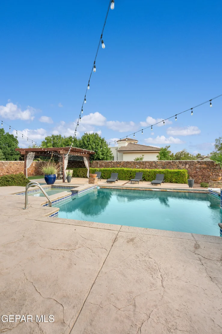Photo of 5910 ARBOL Place