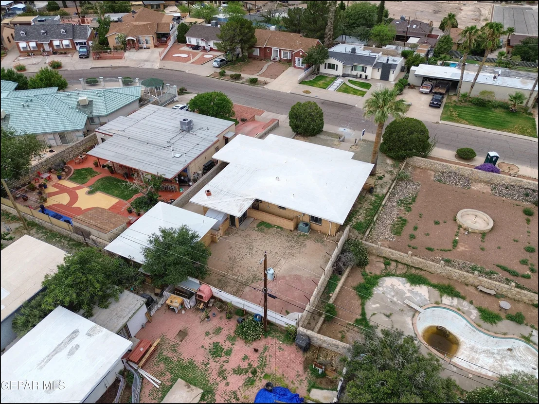 Photo of 2420 HAWLEY Circle