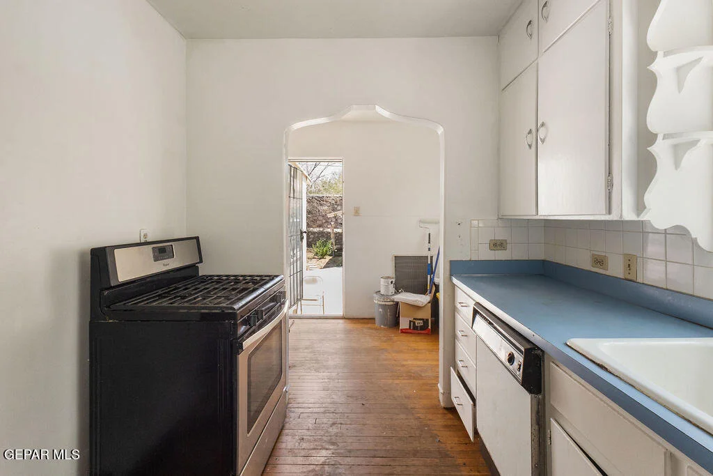 Photo of 708 E BALTIMORE Drive