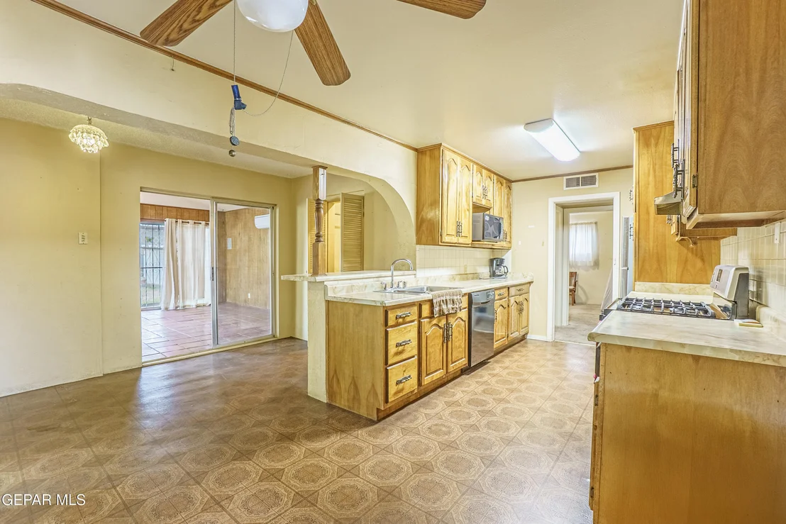 Photo of 1411 Elmhurst Drive