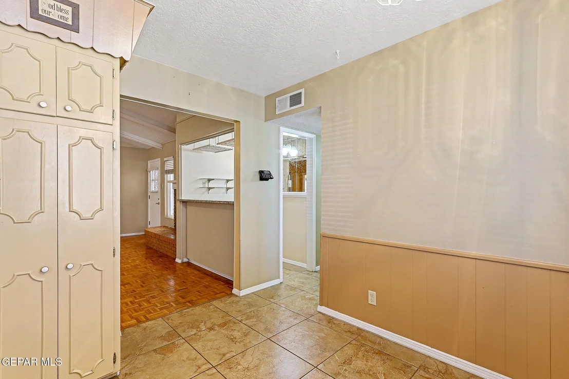 Photo of 9000 MCCABE Drive