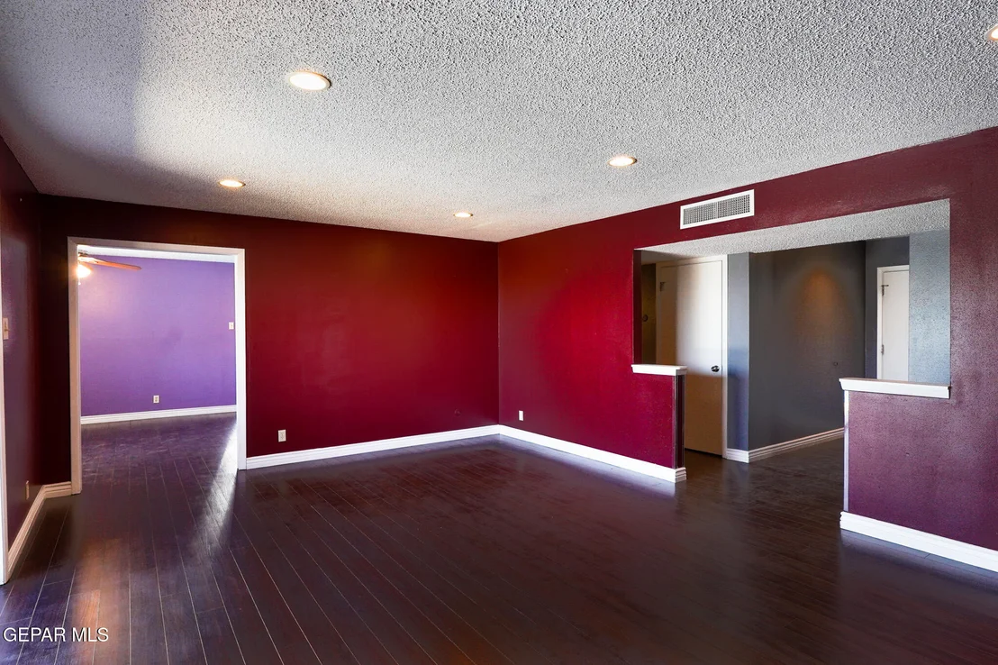 Photo of 8706 Marble Drive