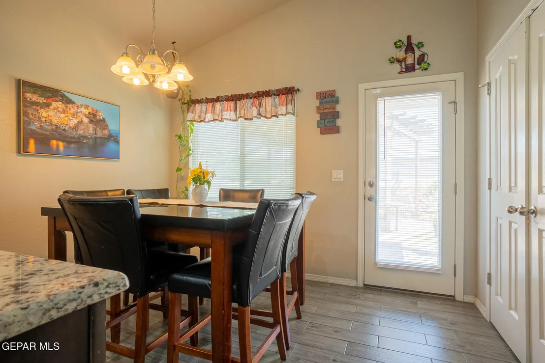 Photo of 7505 EAGLE VISTA Drive