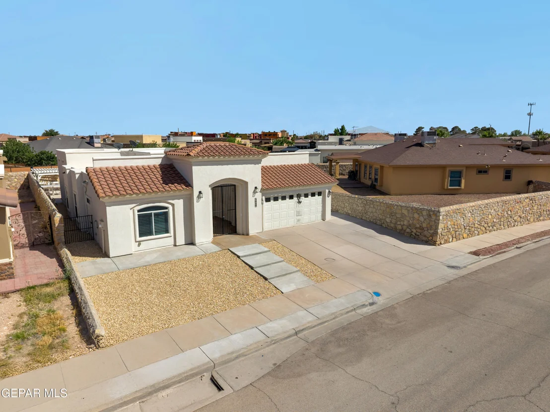 Photo of 3040 STORMY POINT Drive