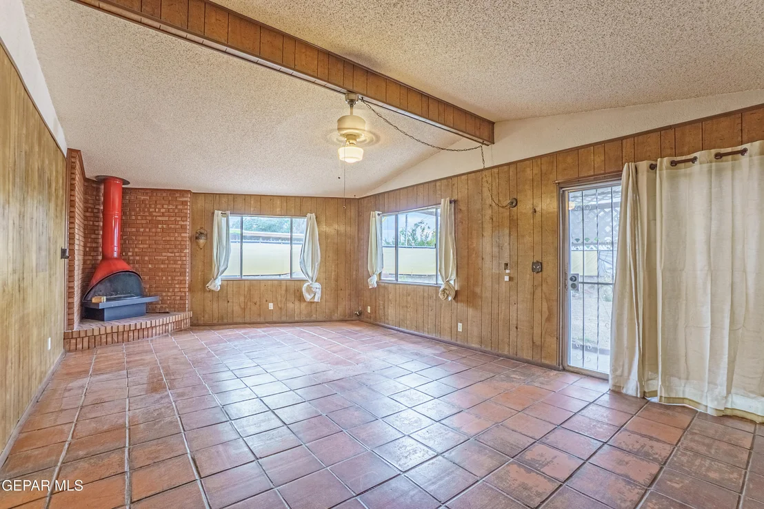 Photo of 1411 Elmhurst Drive