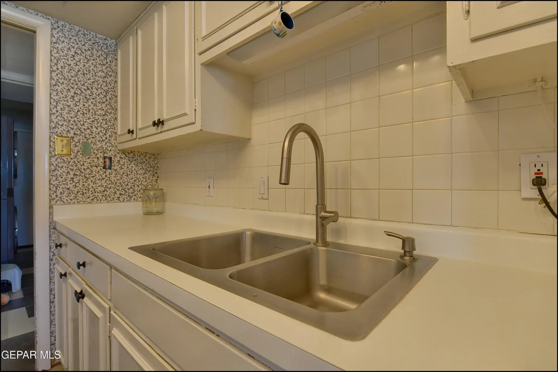 Photo of 411 CROWN POINT Drive
