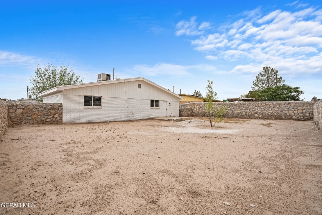 Photo of 205 CARIBE Circle