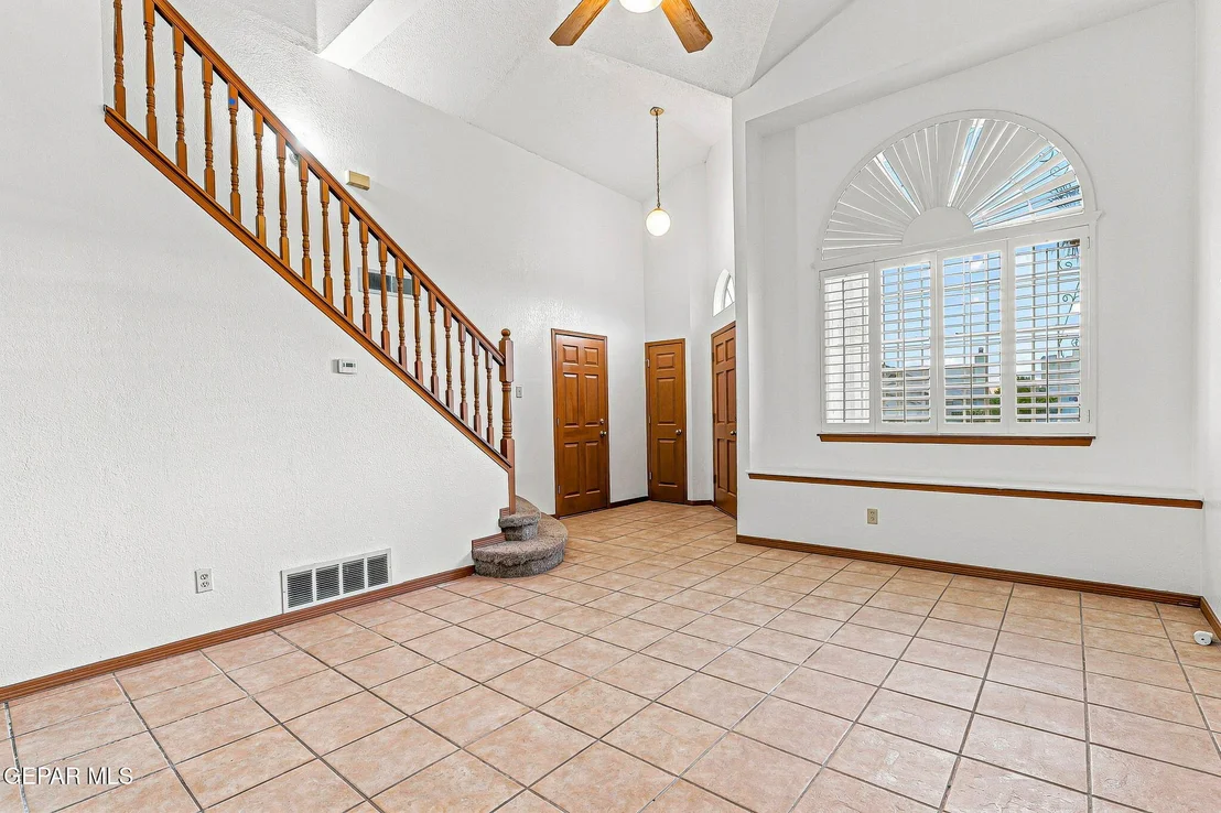 Photo of 912 TOTONACA Lane