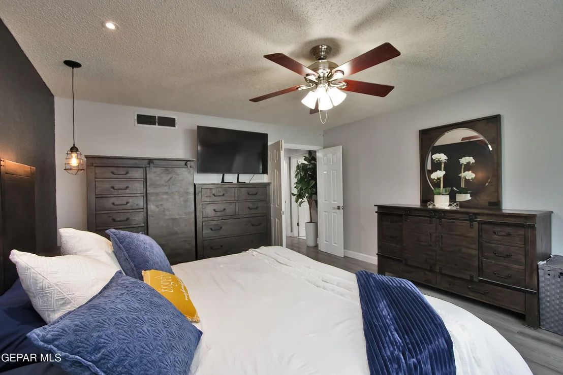 Photo of 6777 Villa Hermosa Drive