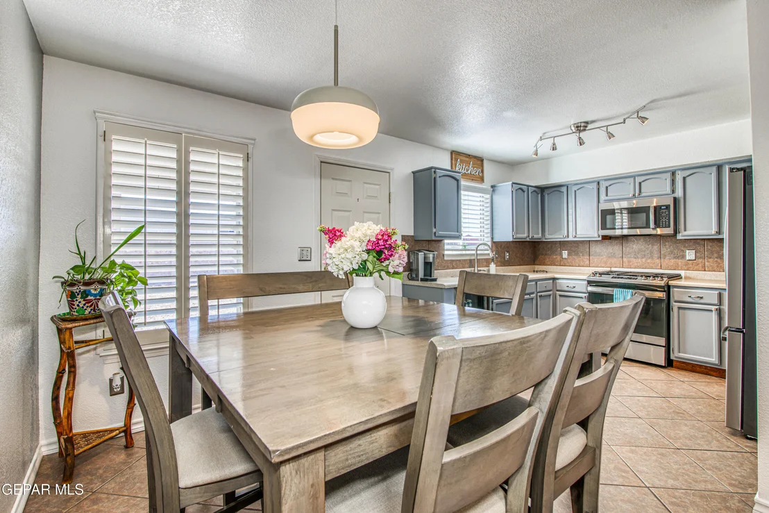 Photo of 6200 KENNETH CAPSHAW Place