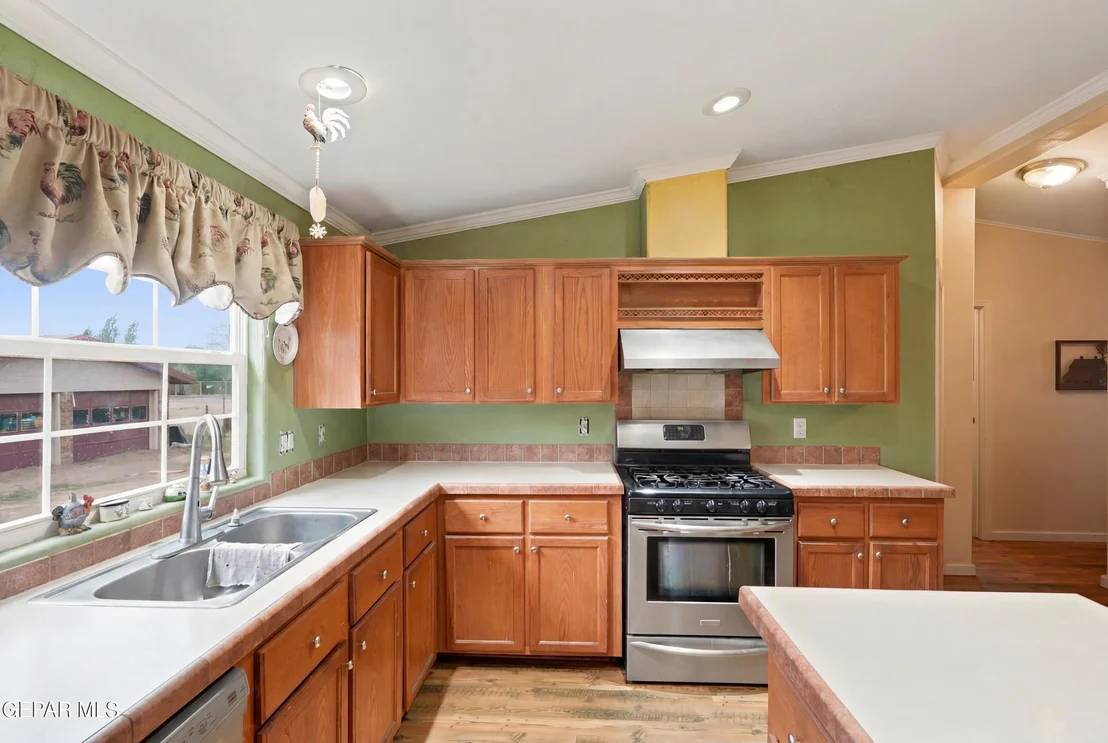 Photo of 516 CHISOM Drive