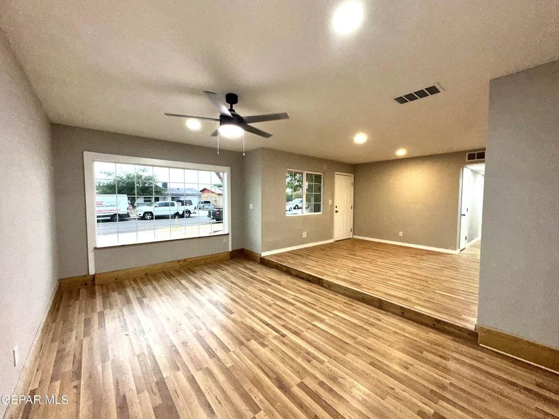 Photo of 10808 OPALSTONE Street