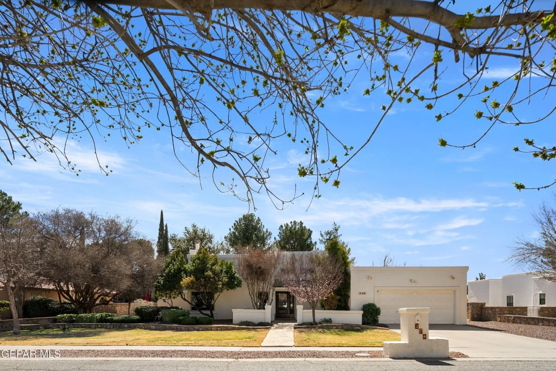Photo of 612 WILLOW GLEN Drive