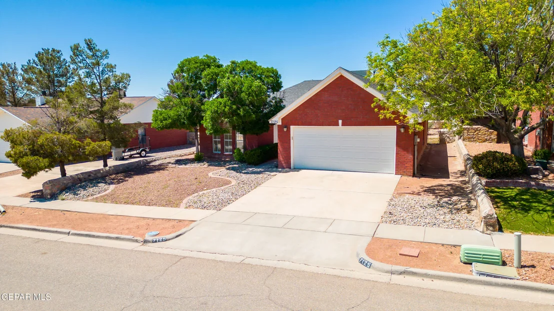 Photo of 7125 Luz De Espejo Drive