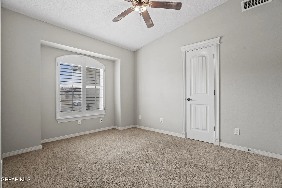 Photo of 3265 MAPLE POINT Drive