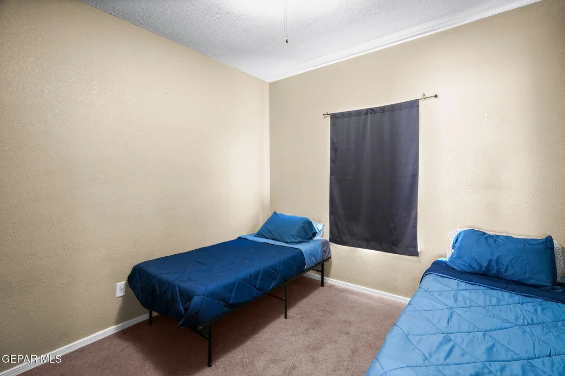 Photo of 3281 GARDEN POINT Drive
